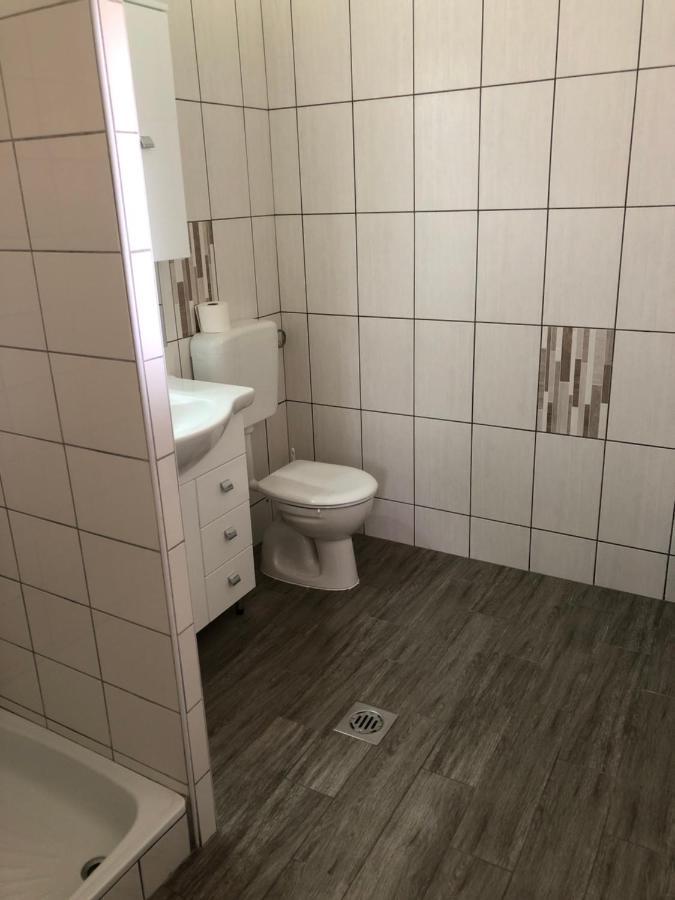 Tisza-Kert Apartmanok Tiszafüred Exterior foto
