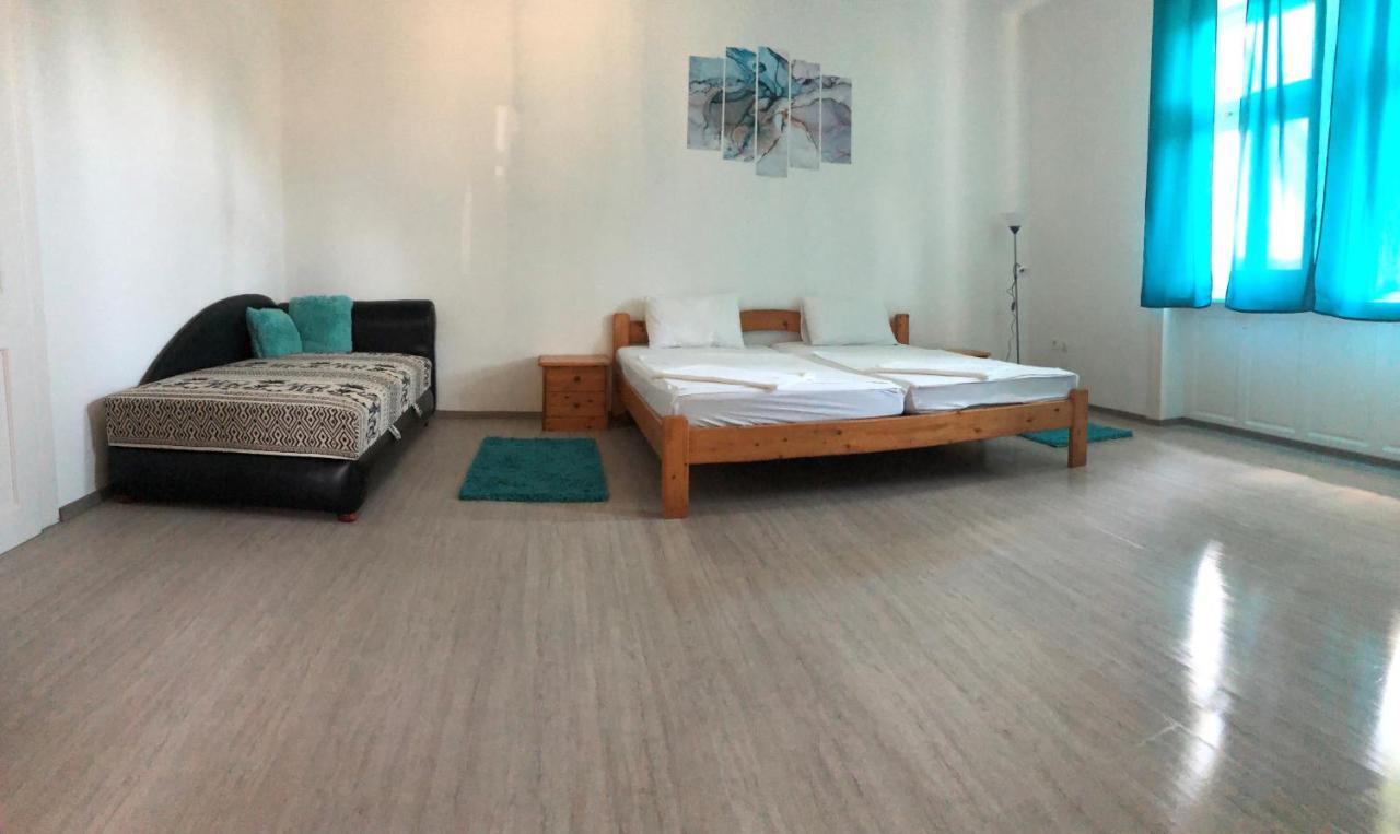 Tisza-Kert Apartmanok Tiszafüred Exterior foto